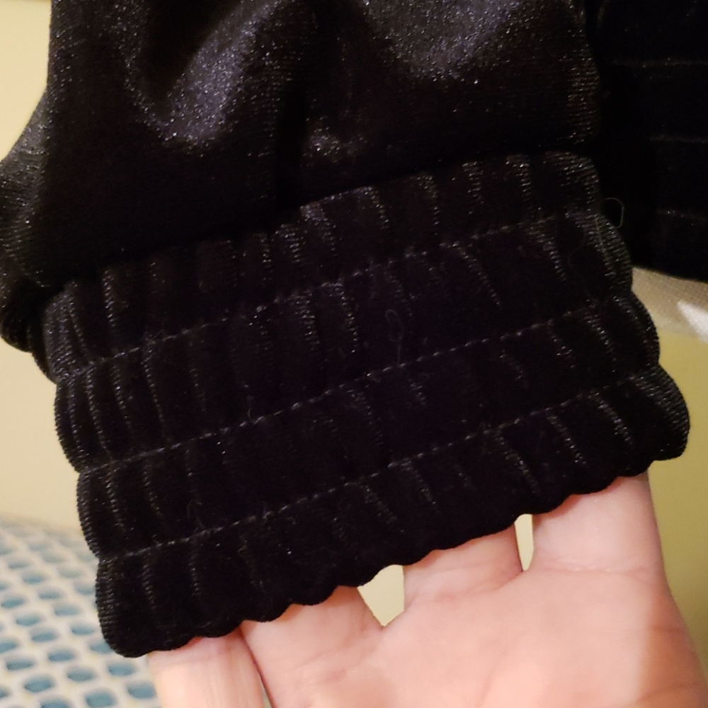 FOREVER 21 Crushed velvet zip up size med - Picture 5 of 13
